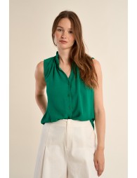 Sleeveless blouse top