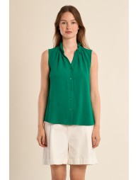 Sleeveless blouse top
