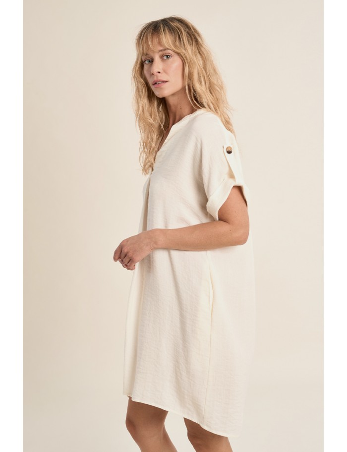 Robe courte, chemise