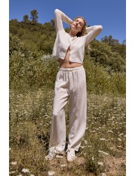 Flowy, high-waisted trousers