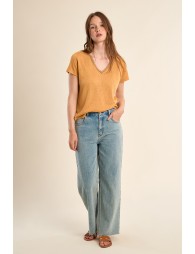 V-neck T-shirt, gold