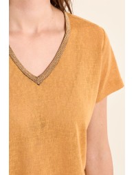 V-neck T-shirt, gold