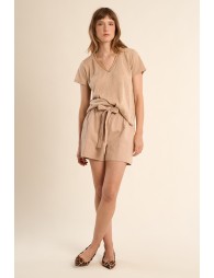 V-neck T-shirt, gold