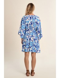 Short dress, flared sleeves