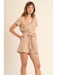 Short de mujer corto, con lazada.