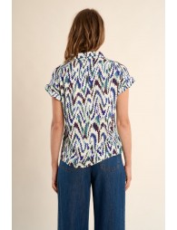 Top de mujer de manga corta, con estampado.