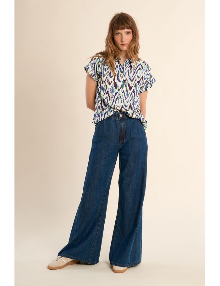 Short-sleeved blouse, printed