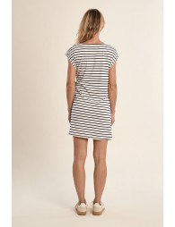 Vestido de manga corta, con estampado y lazada.