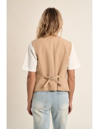 Short, fitted blazer