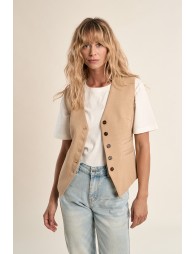 Short, fitted blazer