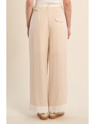 Pantalon droit taille haute, détail dentelle