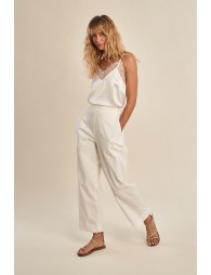 Flowy, high-waisted trousers