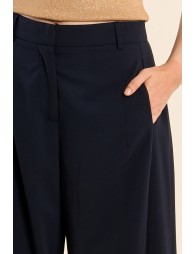Pantalón de mujer largo, detalle pinzas.