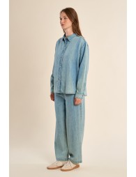 Chemise en jean, détails perles