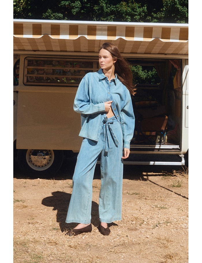 High-waisted cotton trousers