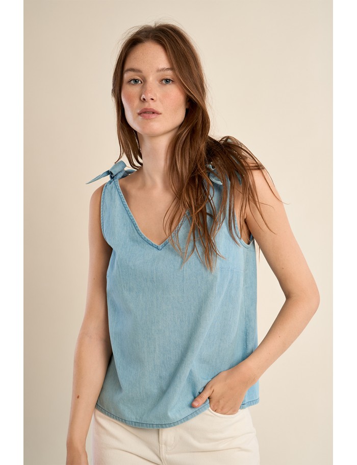 Top de mujer de tirantes, con lazada.