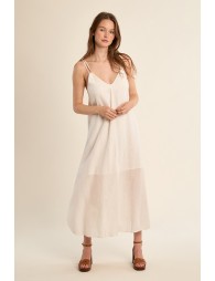 "Robe longue et droite"