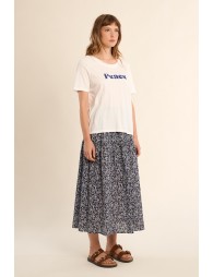 Camiseta de mujer de manga corta, estampado de texto.