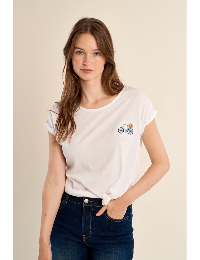 Camiseta de mujer de manga corta, con estampado.