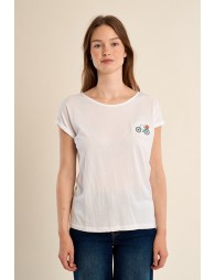 Camiseta de mujer de manga corta, con estampado.