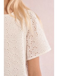 Broderie anglaise top
