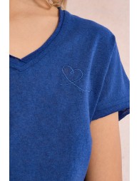 V-neck T-shirt