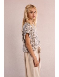 Leopard print top