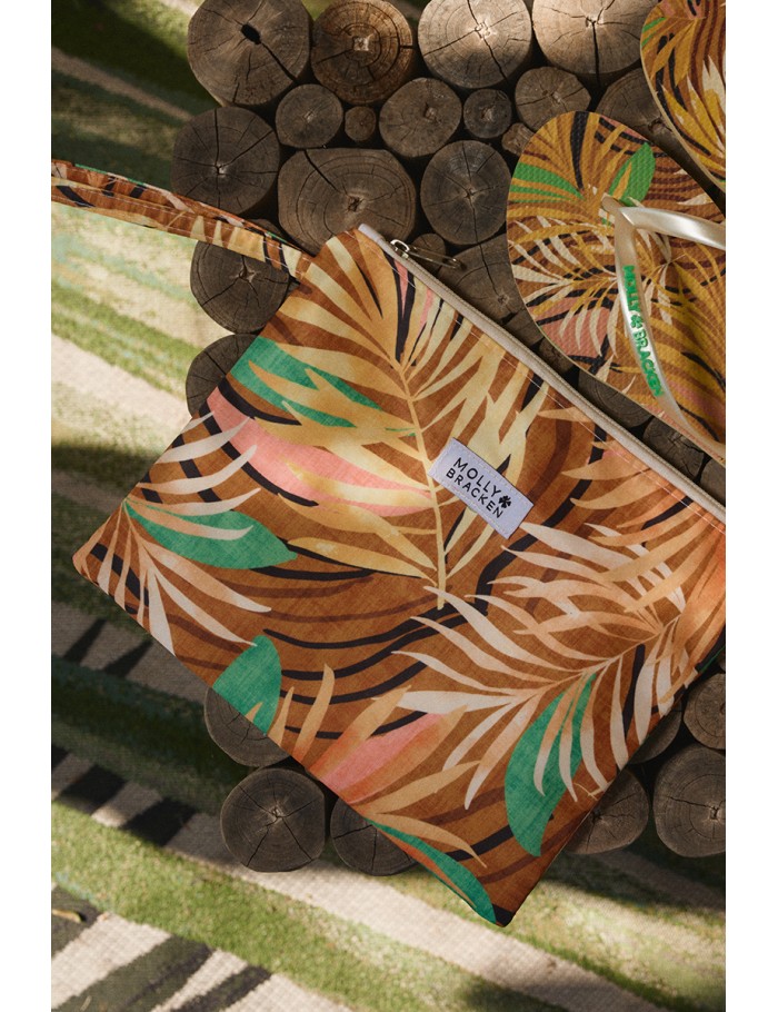 Bolso de mujer de mano, con estampado.