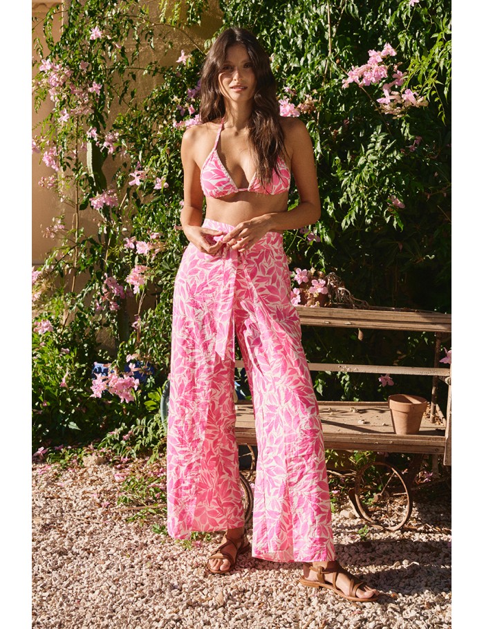 Flowing trousers, printed