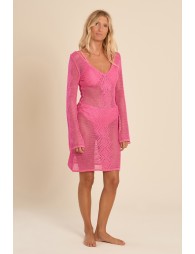 Vestido ajustado, de manga larga, crochet.