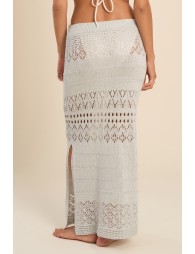 Falda larga, de crochet.