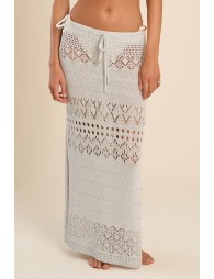 Longue jupe de plage en crochet