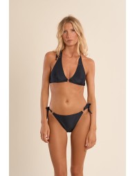 Top de bikini triángulo, en tejido brillante.