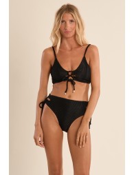 Top de bikini tipo bralette triangular, detalle lazada.