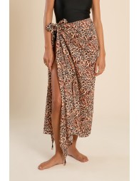 Long sarong in semi-transparency