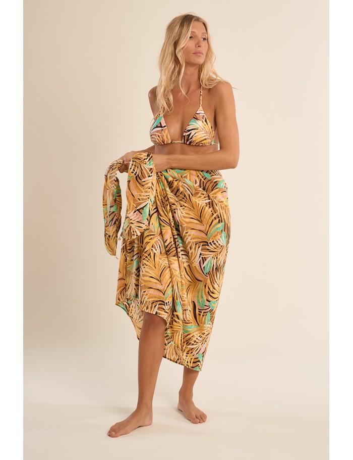 Long sarong in semi-transparency