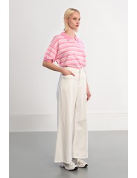 Pantalón de mujer largo, acampanado.