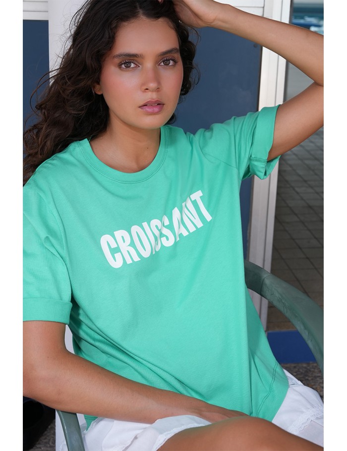 Oversized T-shirt "Croissant"