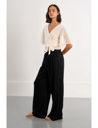 Wide pants with perforation