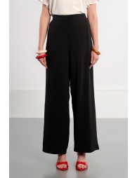 Pantalón de mujer largo, perneras anchas.