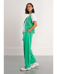 Pantalón de mujer largo, perneras anchas.