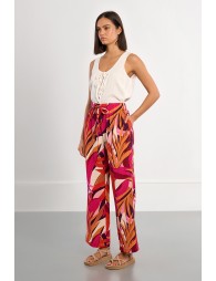 Pantalón de mujer largo, con estampado.