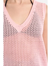 Sleeveless knitted sweater