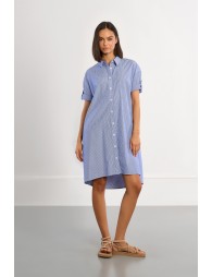 Vestido camisero, de manga corta, estampado rayas y abalorios.