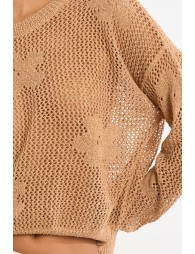 Fine knit sweater with floral details