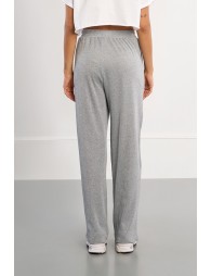 Pantalón de mujer largo, de chandal.