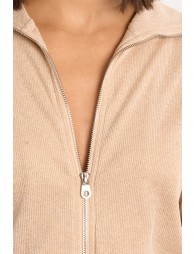 Jersey de mujer de manga larga, cuello alto.