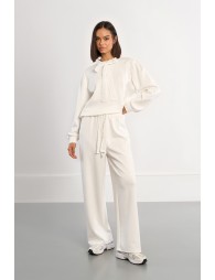 Pantalón de mujer largo, de chandal.