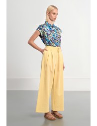 Pantalón de mujer largo, vaporoso.