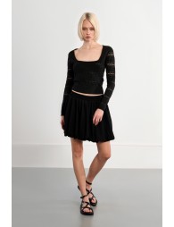 Jersey de mujer de manga larga, en punto calado.